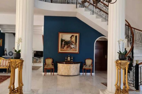 6 bedrooms House in Larnaca, Cyprus No. 62838 3