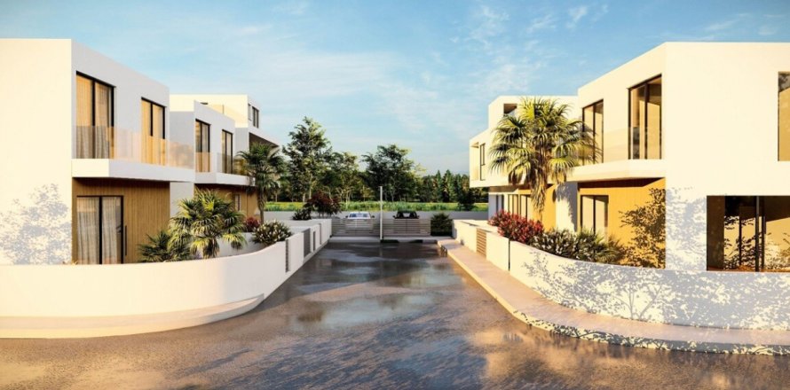 5 rooms Villa in Limassol, Cyprus No. 107157