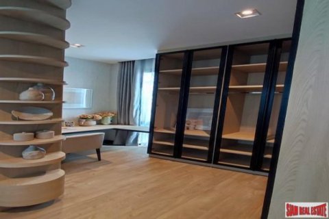 5 bedrooms House in Bangkok, Thailand No. 97244 11