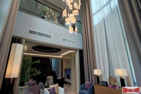 5 bedrooms House in Bangkok, Thailand No. 97244 4