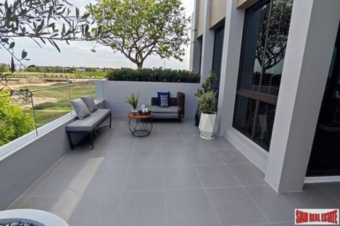 5 bedrooms House in Bangkok, Thailand No. 97244 26