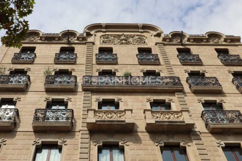 3 dormitorios Apartment en Barcelona, Spain No. 112706