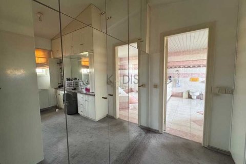 6 bedrooms House in Strovolos, Cyprus No. 74126 5