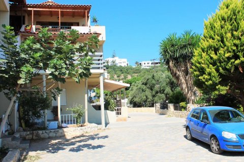 12 rooms Building in Hersonissos, Greece No. 60183 2