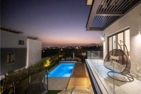 4 bedrooms Apartment in Germasogeia, Cyprus No. 41022 3