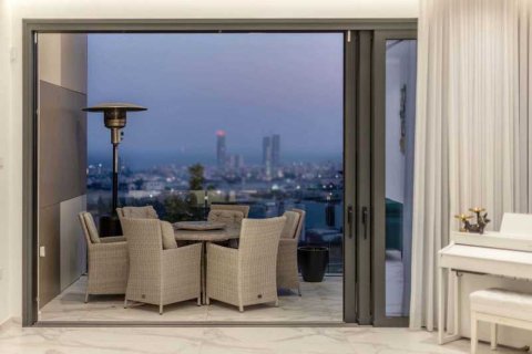 4 bedrooms Apartment in Germasogeia, Cyprus No. 41022 7