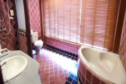 54 bedrooms Commercial property in Chiang Mai, Thailand No. 97574 12