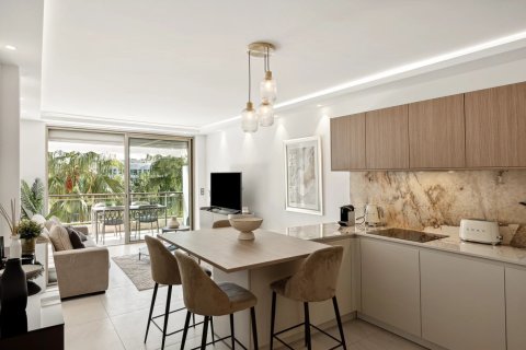 2 chambres Appartement à Cannes, France No. 68855 5