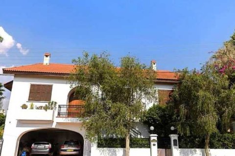 Вилла с 4 спальнями в Энгоми, Кипр №77139 9