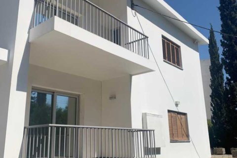 5 bedrooms House in Strovolos, Cyprus No. 84328 3