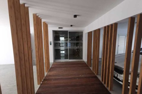 2 bedrooms Penthouse in Limassol, Cyprus No. 78662 7