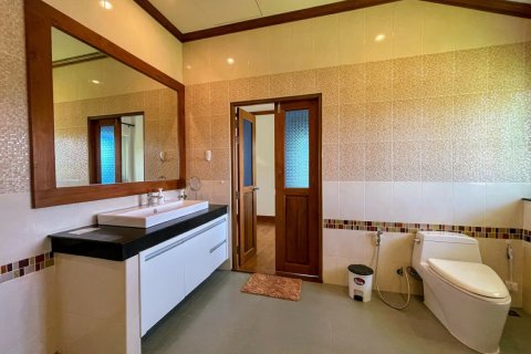 4 bedrooms House in Chiang Mai, Thailand No. 97736 7