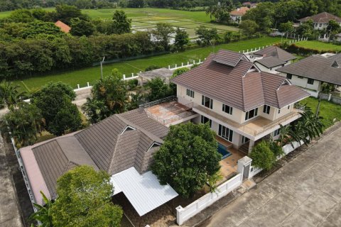 4 bedrooms House in Chiang Mai, Thailand No. 97736 1