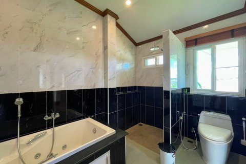 4 bedrooms House in Chiang Mai, Thailand No. 97736 5