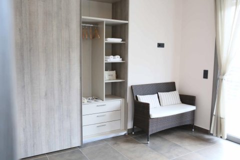 5 dormitorios House en Kalyvia Thorikou, Greece No. 56910 22