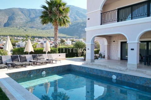 4 bedrooms Villa in Hoang An, Vietnam No. 11074 3