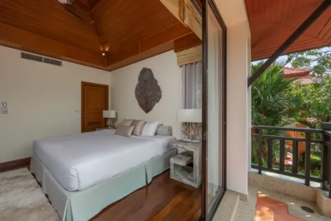4 bedrooms Villa in Phuket, Thailand No. 77837 14