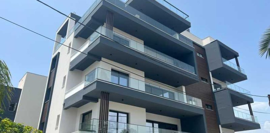 Пентхаус с 3 спальнями в Лимассол, Кипр №64007