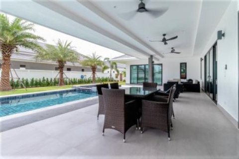 3 bedrooms Villa in Hua Hin, Thailand No. 95874 10