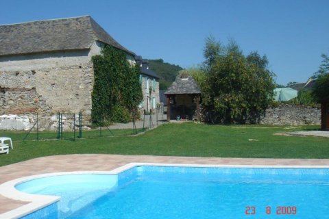 4 dormitorios Villa en Mazouau, France No. 69491 9
