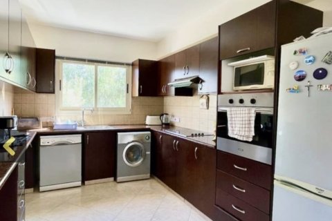 4 bedrooms House in Paphos, Cyprus No. 37180 9