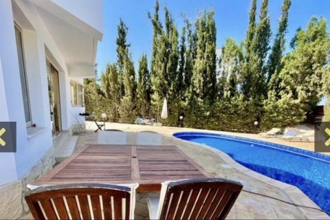 4 bedrooms House in Paphos, Cyprus No. 37180 5
