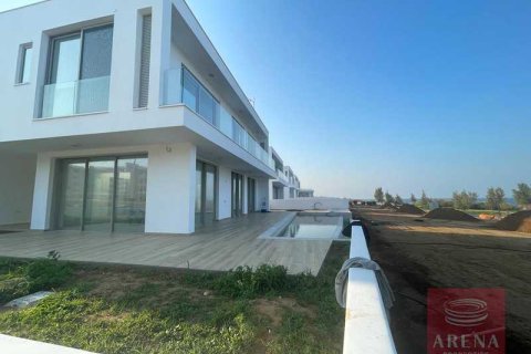 6 dormitorios Villa en Famagusta, Cyprus No. 71023 8
