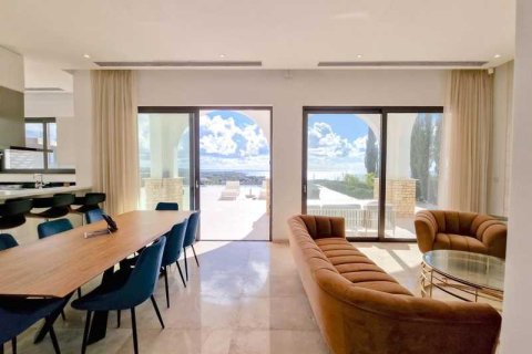 Вилла с 3 спальнями в Агиос Георгиос, Кипр №100772 5