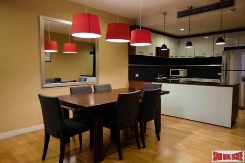 2 bedrooms Apartment in Bangkok, Thailand No. 95933 12