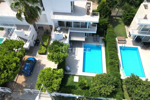 4 dormitorios Villa en Serik, Turkey No. 128710