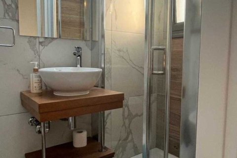 2 bedrooms Apartment in Limassol, Cyprus No. 46951 11