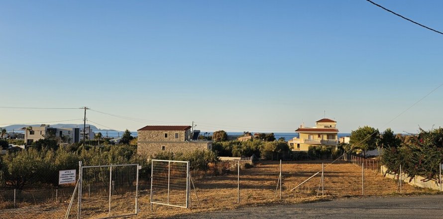 1580m² Land in Heraklion, Greece No. 112647