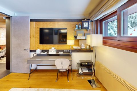 3 bedrooms Apartment in Courchevel, France No. 100210 10