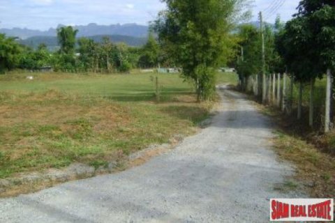 2 bedrooms Land in Chiang Dao, Thailand No. 95730 16