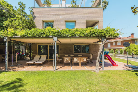 6 bedrooms House in Barcelona, Spain No. 25641