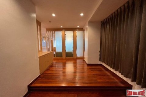 3 bedrooms Apartment in Bangkok, Thailand No. 98114 15