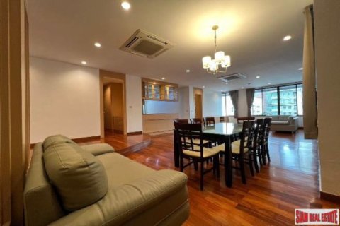 3 bedrooms Apartment in Bangkok, Thailand No. 98114 3