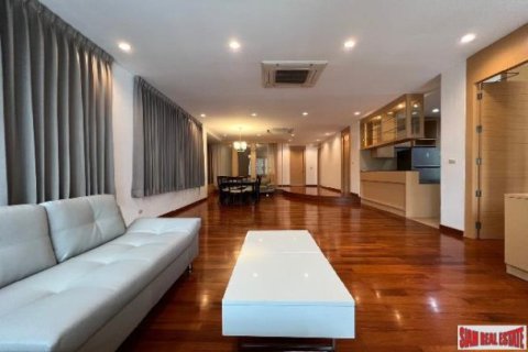 3 bedrooms Apartment in Bangkok, Thailand No. 98114 9