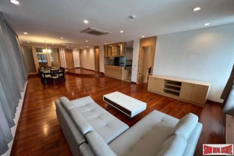 3 bedrooms Apartment in Bangkok, Thailand No. 98114 20