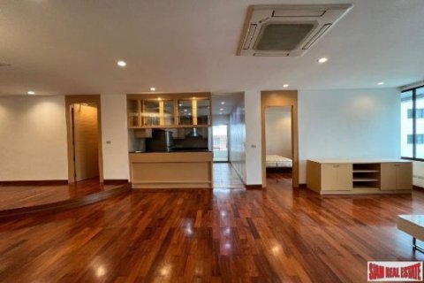 3 bedrooms Apartment in Bangkok, Thailand No. 98114 5