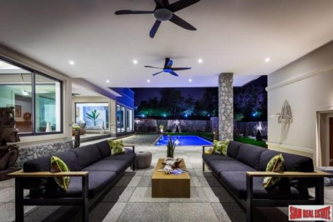 3 bedrooms Villa in Pattaya, Thailand No. 96555 15