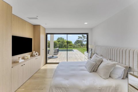 4 bedrooms Villa in Le Cannet, France No. 100315 8