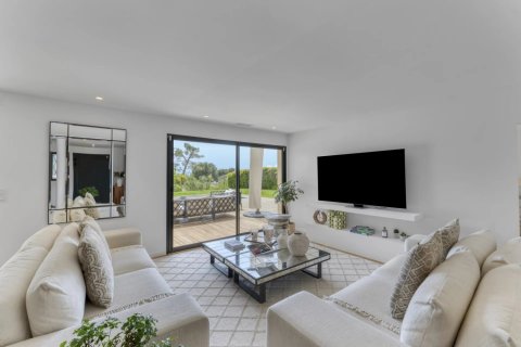 4 bedrooms Villa in Le Cannet, France No. 100315 7