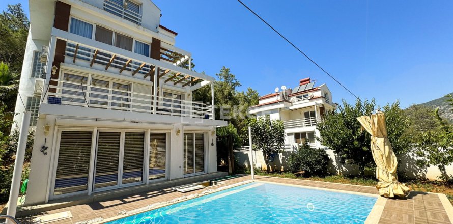 5 dormitorios Villa en Fethiye, Turkey No. 86318
