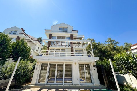 5 bedrooms Villa in Hoang An, Vietnam No. 86318 24