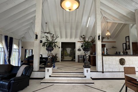 2 bedrooms Villa in Buckleys, Antigua and Barbuda No. 64971 2