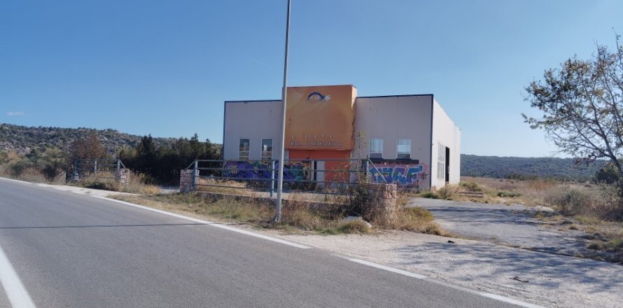 948m² Commercial property in Chalkidiki, Greece No. 108971