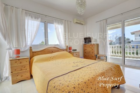 4 bedrooms Villa in Paralimni, Cyprus No. 64949 13