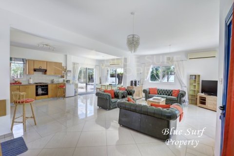 4 bedrooms Villa in Paralimni, Cyprus No. 64949 4