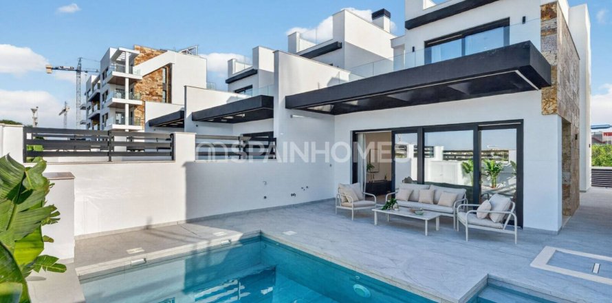3 chambres Villa à Torrevieja, Spain No. 128195